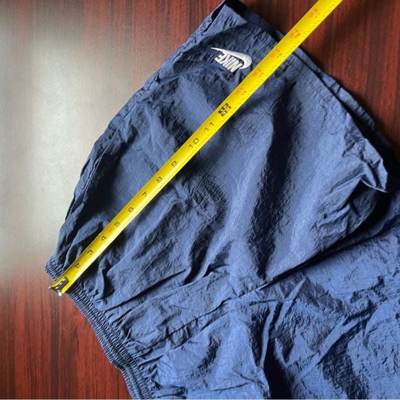Vintage Nike Shorts Nylon Netted Navy Blue Drawstrings Pockets Men’s Small - Picture 4 of 5